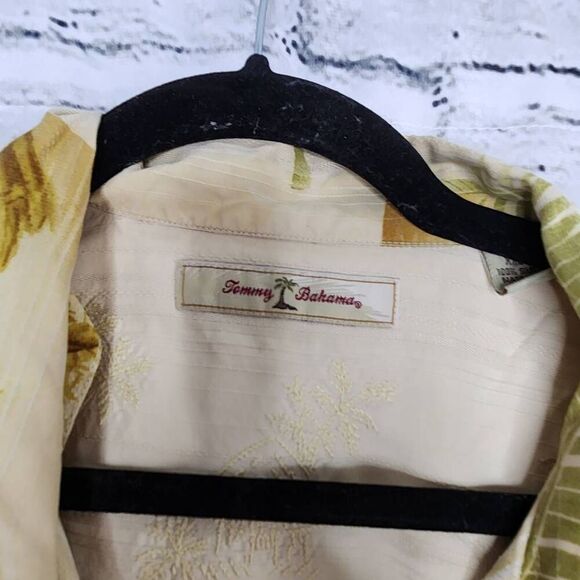 Tommy Bahama Mens 100% Silk Tropical Short Sleeve Hawaiian Shirt Size 2XL - Picture 11 of 11